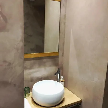 Apartment Nuit En Lille La Madeleine (Nord)